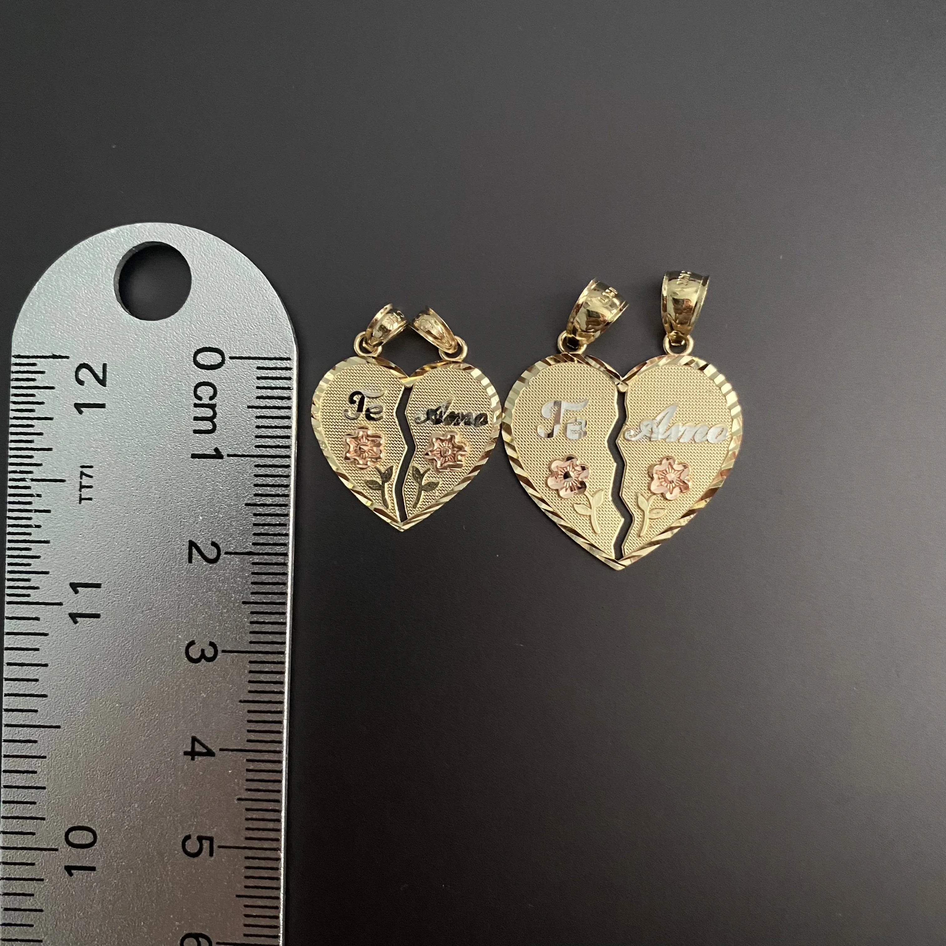 14k Gold Heart Breakable Pendant 024