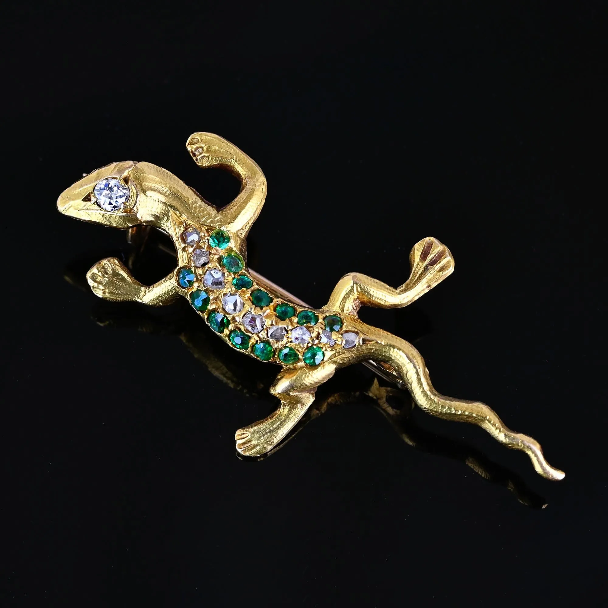 Antique Emerald & Rose Cut Diamond Salamander Brooch in 14K Gold