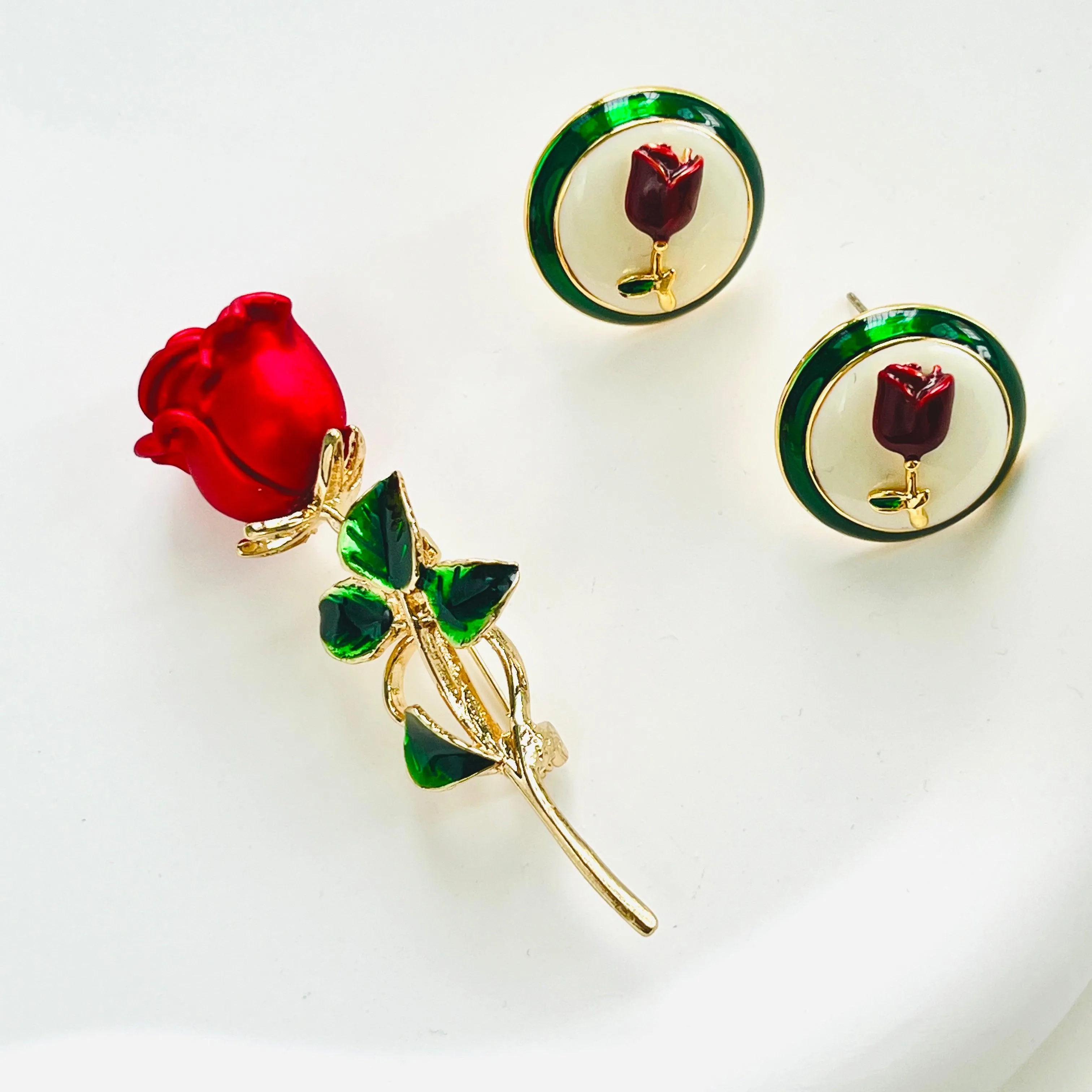 Beautiful Red Rose Brooch