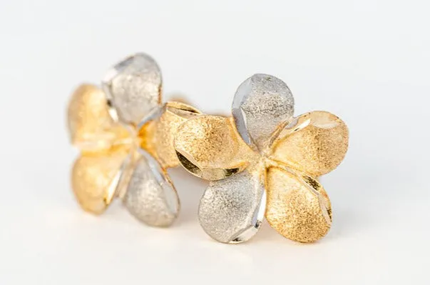 Charming 9ct Yellow and White Gold Flower-shaped Stud Earrings