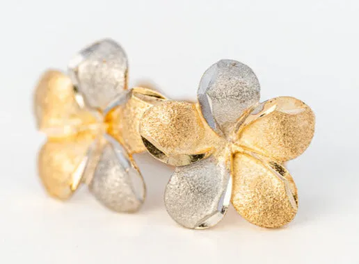 Charming 9ct Yellow and White Gold Flower-shaped Stud Earrings