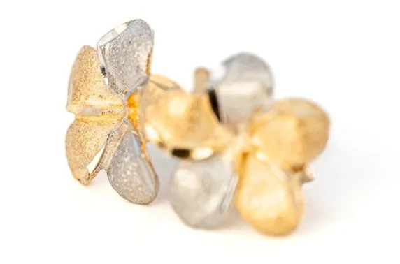 Charming 9ct Yellow and White Gold Flower-shaped Stud Earrings