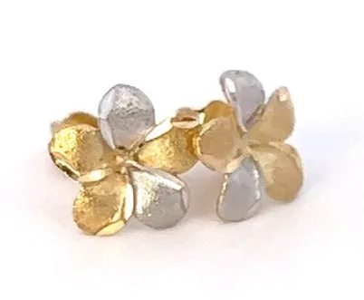 Charming 9ct Yellow and White Gold Flower-shaped Stud Earrings