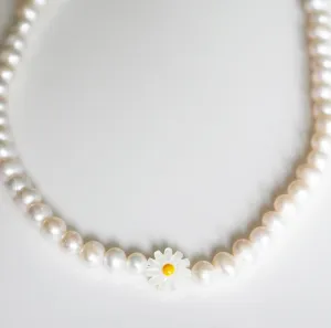 Freshwater Pearl with Sunflower Short Necklace