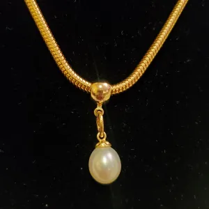 Gold One Note Pearl Necklace