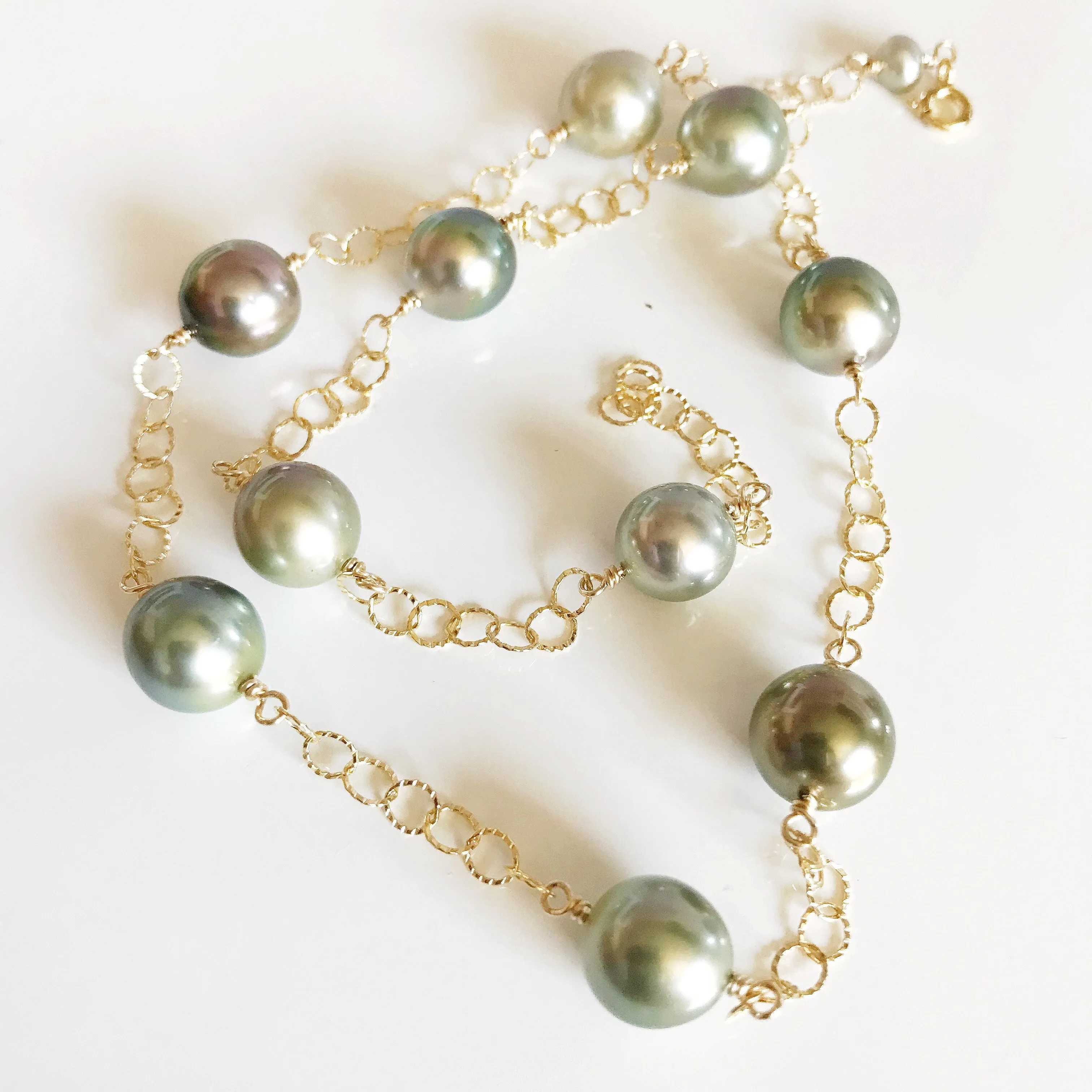 Necklace LEILANI- natural pistachio tahitian pearls (N272)