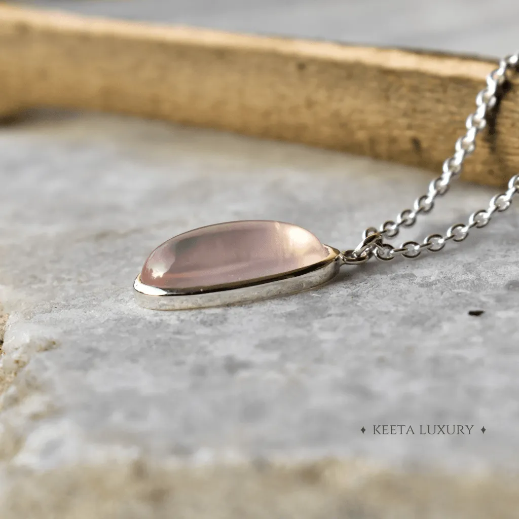 Oval Regency - Rose Quartz Necklace