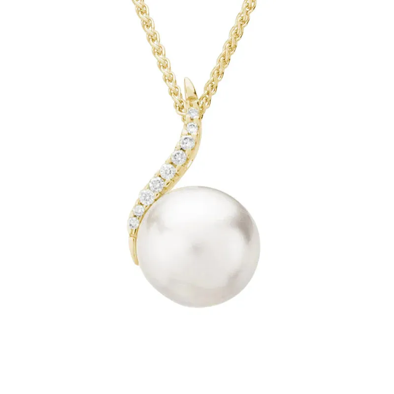 Pearl and Diamond Necklace