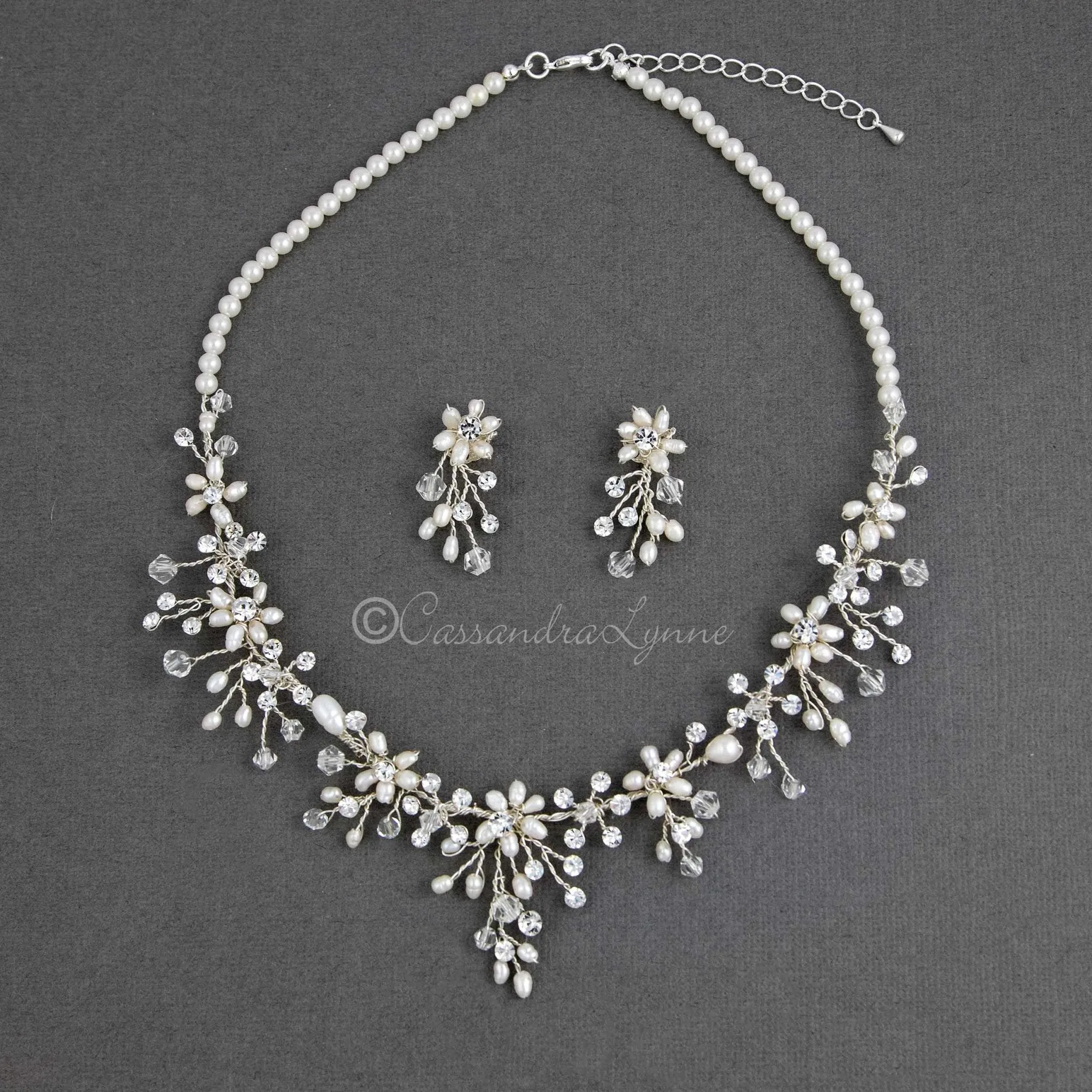 Pearl Bridal Necklace Set