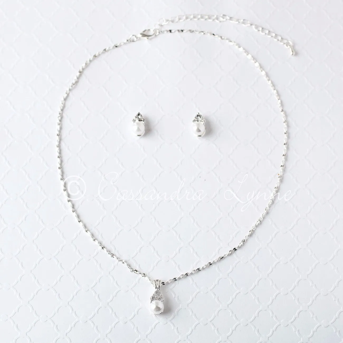 Pearl Wedding Necklace Set with Crystals