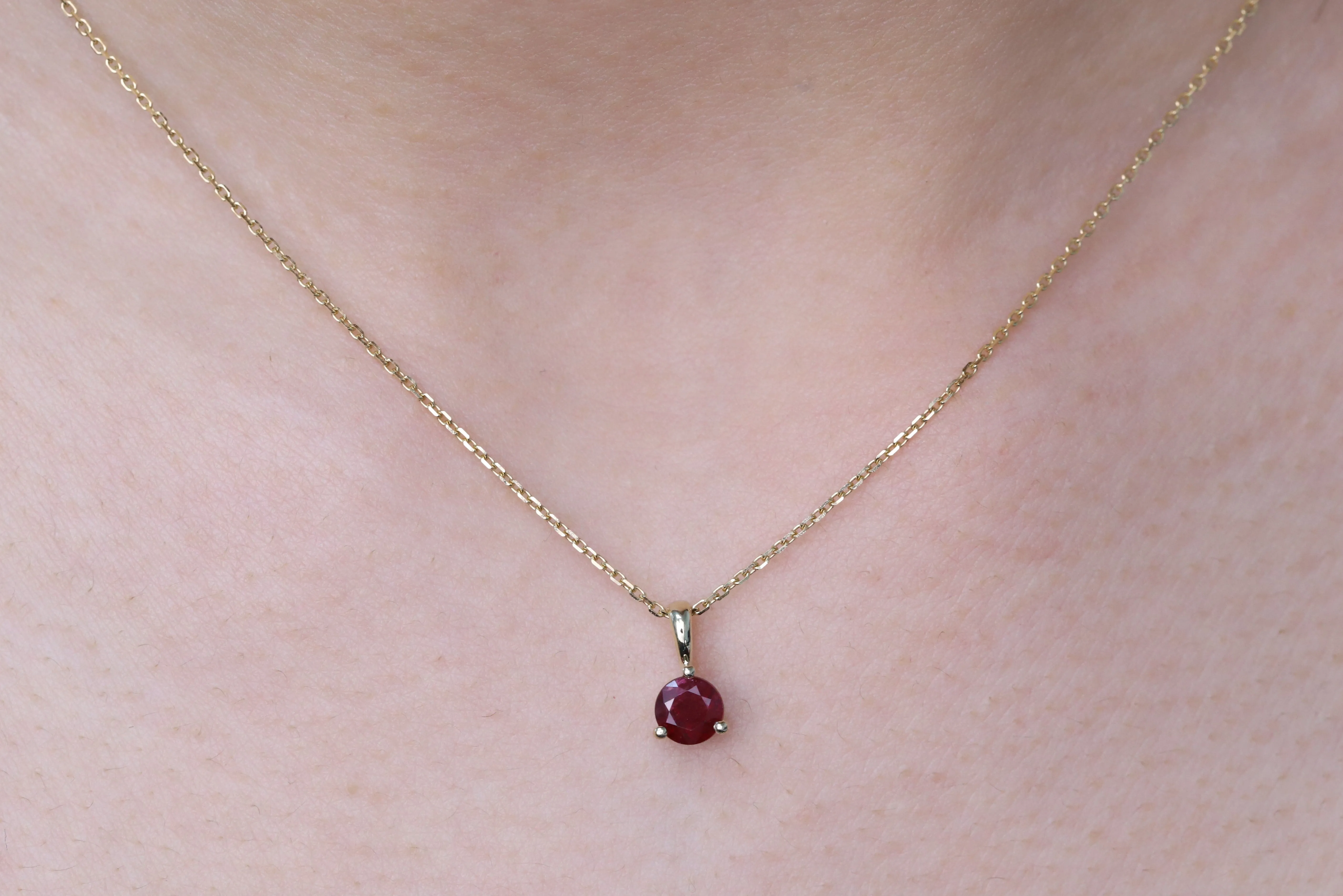 Penelope 10K Yellow Gold Round-Cut  Mozambique Ruby Pendant