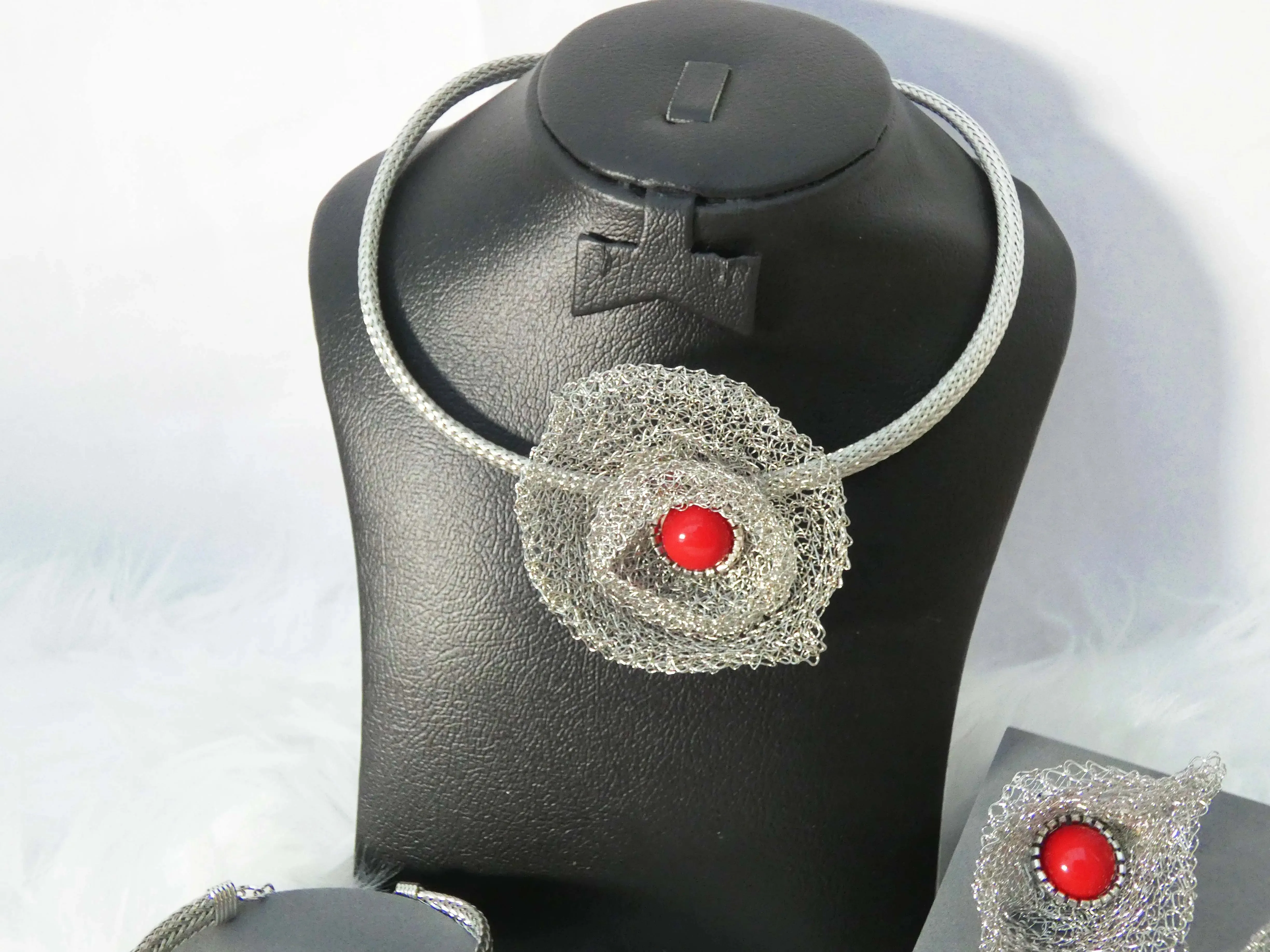 Red Silver Mesh Silver Wedding Party Necklace Jewellery Set