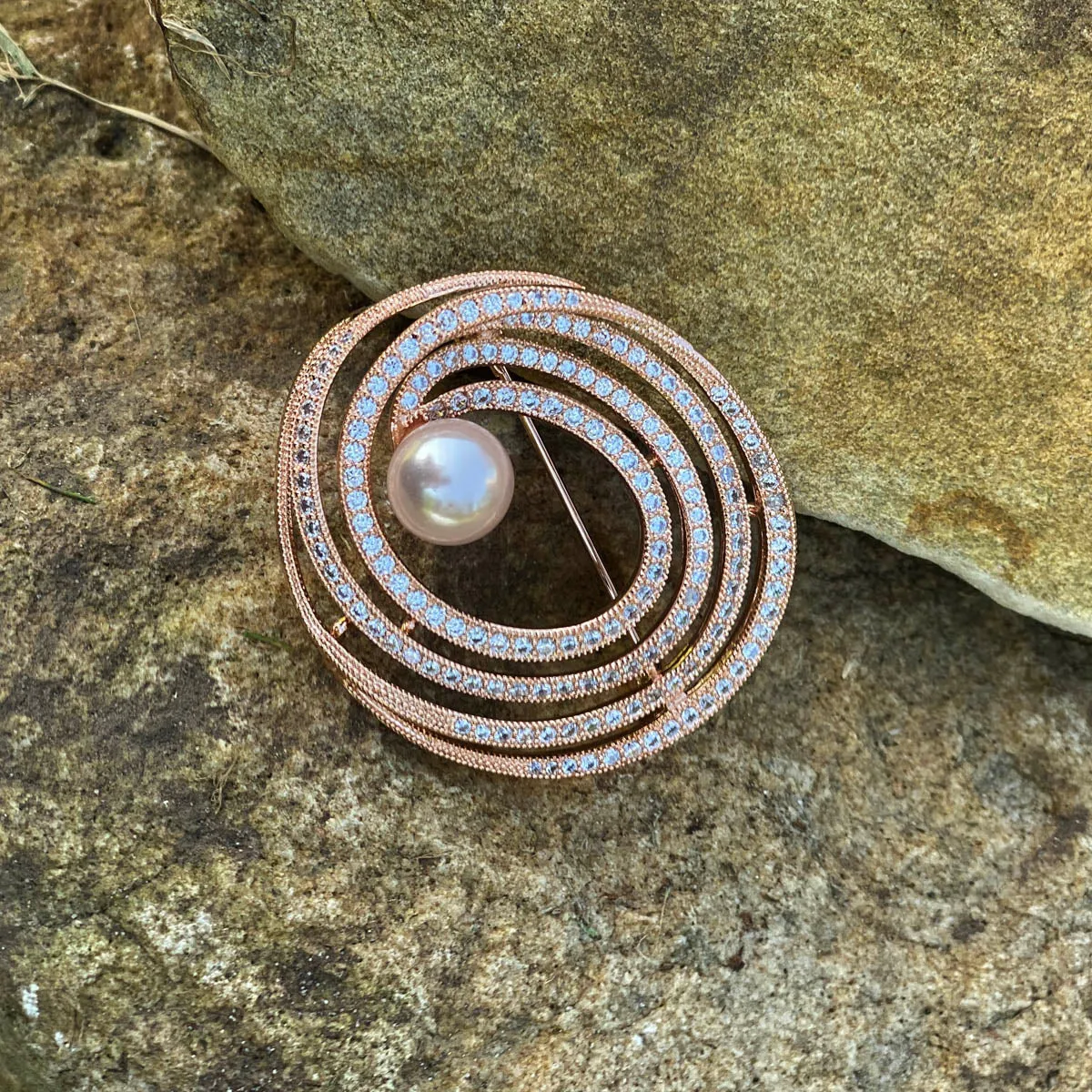 Swirl Pink Pearl Diamante Rose Gold Brooch