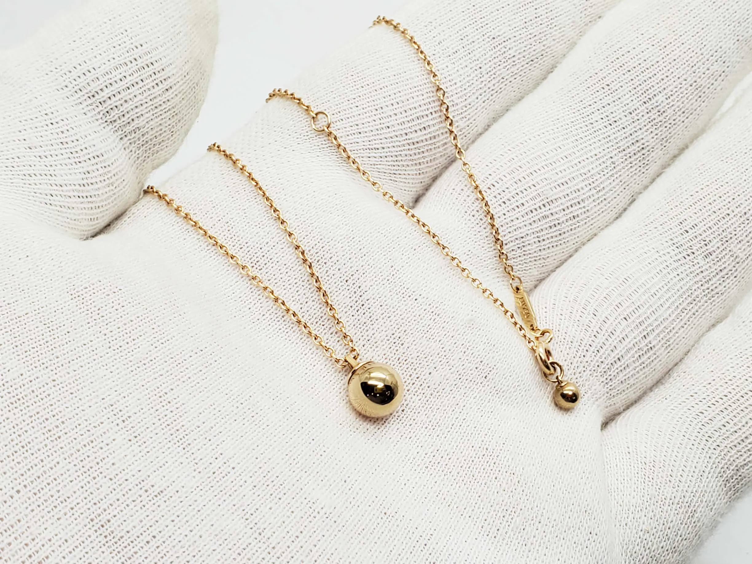 Tiffany & Co 7.7mm Wide HardWear Ball Pendant Necklace 18k Gold 18" Long