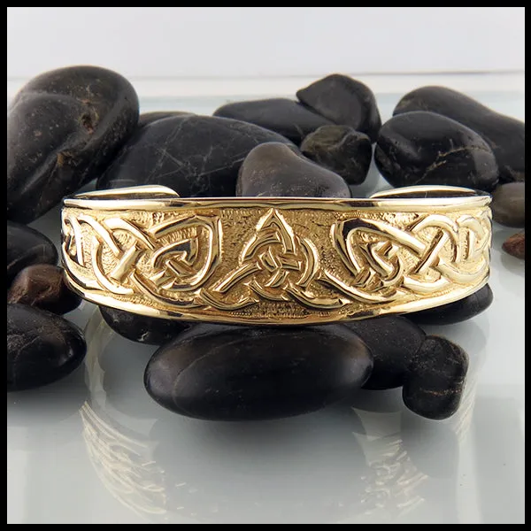 Trinity Knot Cuff Bracelet in Gold