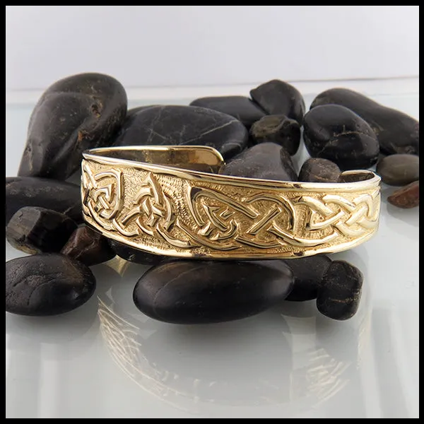 Trinity Knot Cuff Bracelet in Gold